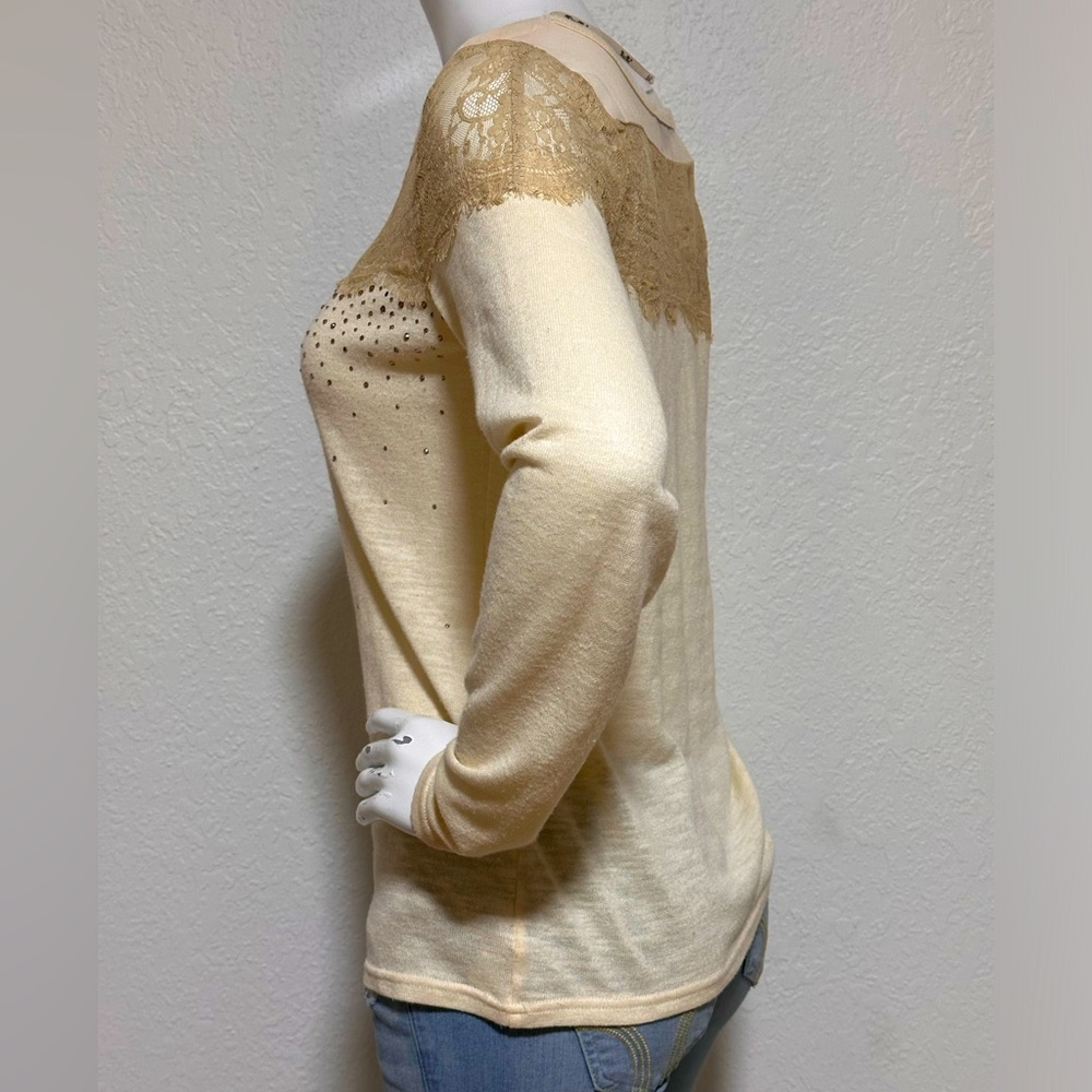 Miss Me Sweater. - Picture 2 of 4